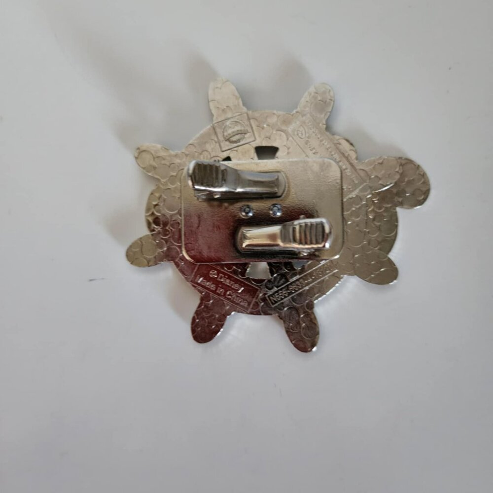 EUC Disney Vacation Club Member Lanyard Clip - Picture 2 of 2